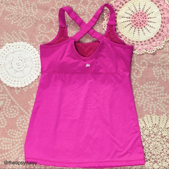 Hot pink athletic top with built in support - Picture 2 of 6